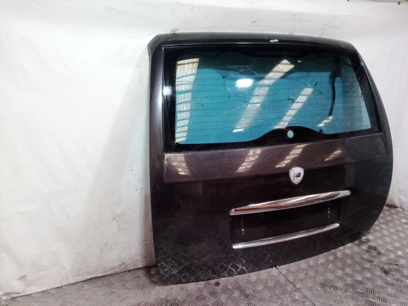 Recambio de porton trasero para lancia phedra (180) 3.0 v6 24v emblema cae referencia OEM IAM   