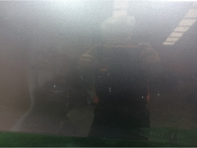 Recambio de puerta trasera derecha para kia carens 2.0 turbodiesel cat referencia OEM IAM   