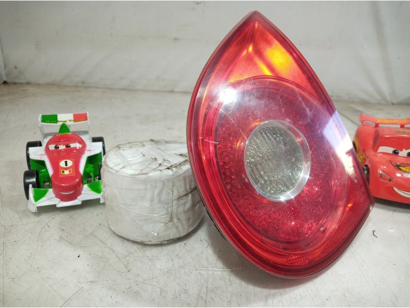 Recambio de piloto trasero derecho interior para volkswagen golf v berlina (1k1) referencia OEM IAM 1K6945094J 1K6945094J 1K6945