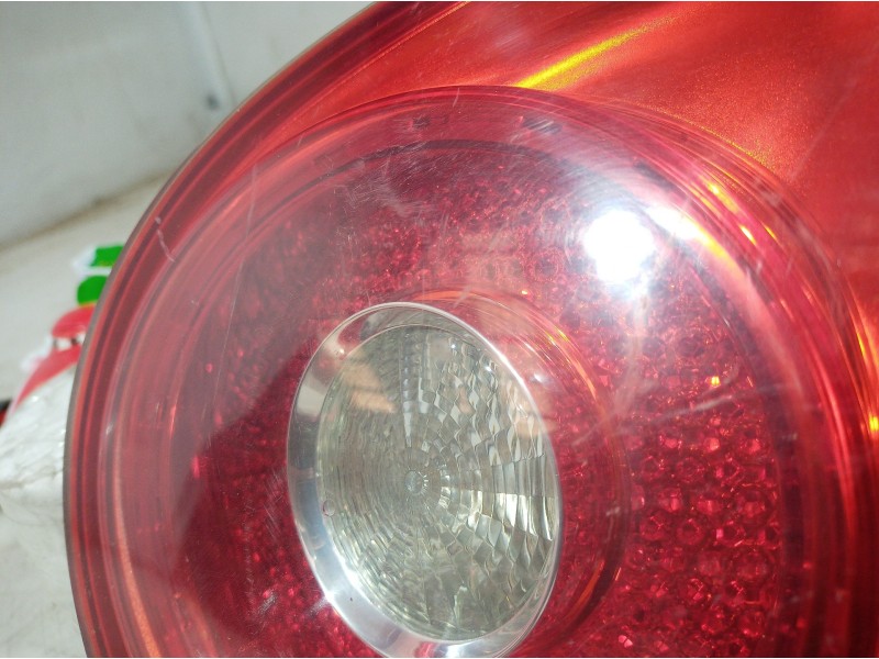 Recambio de piloto trasero derecho interior para volkswagen golf v berlina (1k1) referencia OEM IAM 1K6945094J 1K6945094J 1K6945