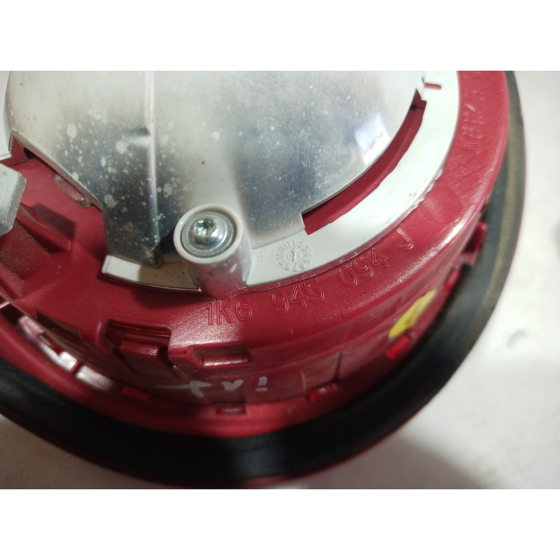 Recambio de piloto trasero derecho interior para volkswagen golf v berlina (1k1) referencia OEM IAM 1K6945094J 1K6945094J 1K6945