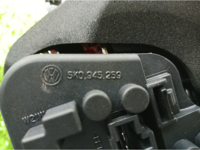 Recambio de piloto trasero izquierdo interior para volkswagen golf vi (5k1) advance referencia OEM IAM 5K0945259 5K0945259 16797