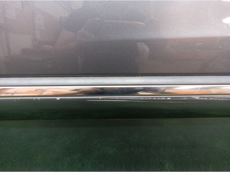 Recambio de puerta trasera izquierda para kia carens 2.0 turbodiesel cat referencia OEM IAM   