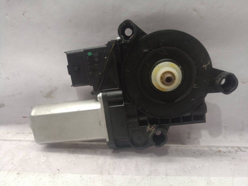 Recambio de motor elevalunas trasero izquierdo para fiat croma (194) referencia OEM IAM 00517461560 00517461560 00517461560
