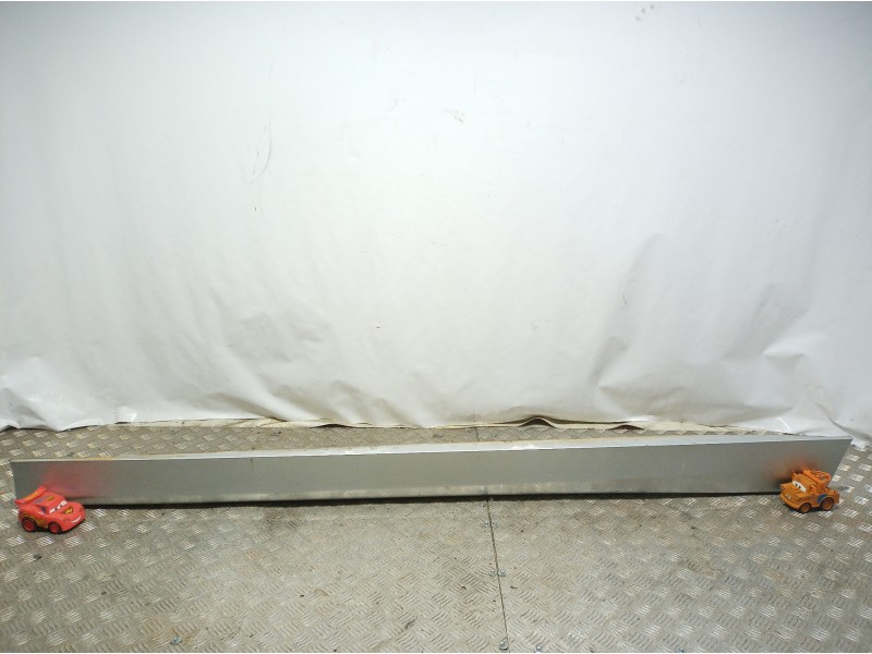 Recambio de faldon lateral para bmw serie 3 touring (e91) 318d referencia OEM IAM   