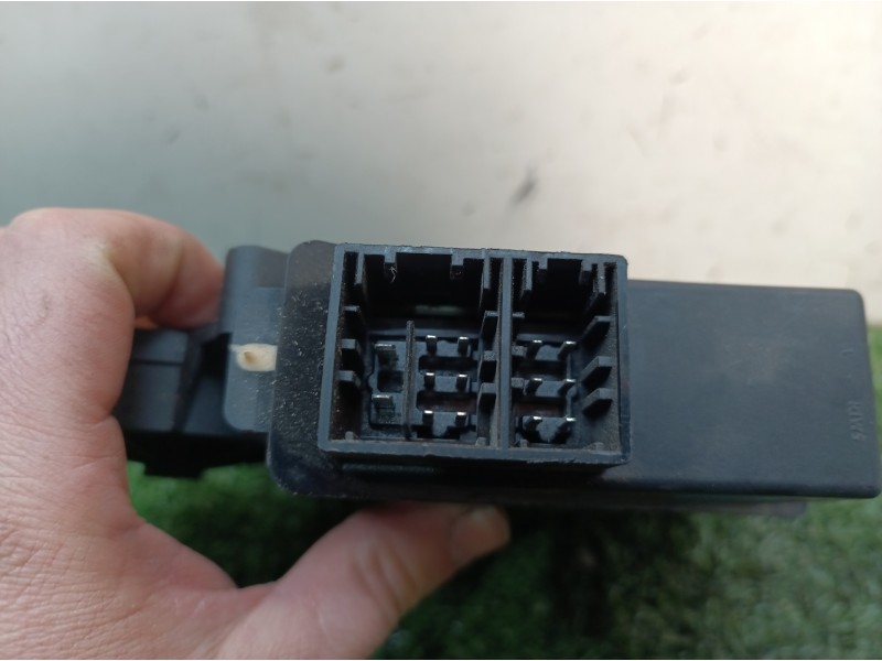 Recambio de motor elevalunas trasero izquierdo para volkswagen polo (9n1) trendline referencia OEM IAM 6Q0959811A 6Q0959811 4006