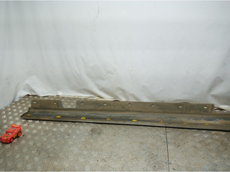 Recambio de faldon lateral para bmw serie 3 touring (e91) 318d referencia OEM IAM   