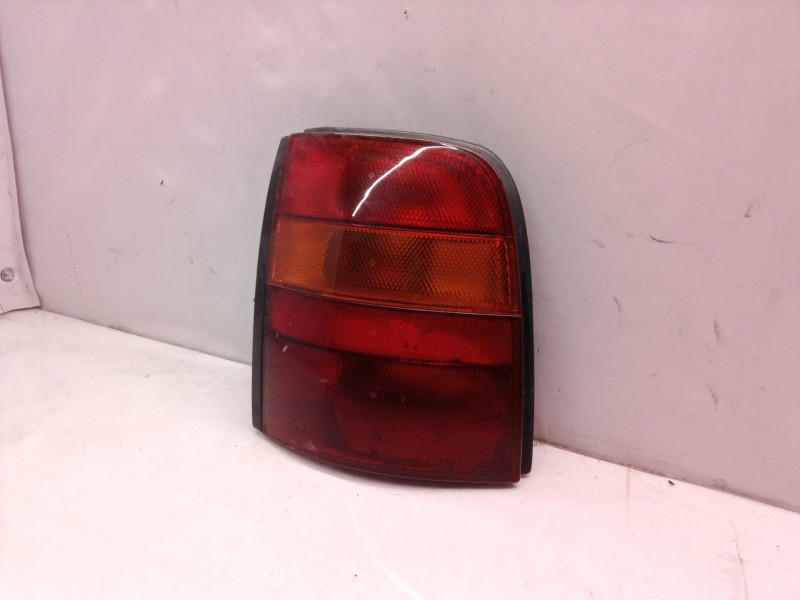 Recambio de piloto trasero izquierdo para nissan micra (k11) básico (k11) referencia OEM IAM   