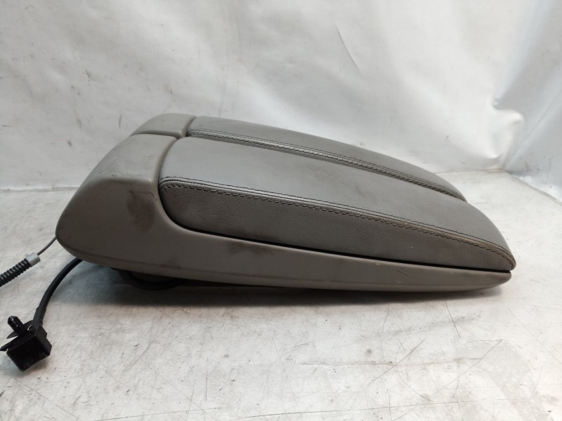 Recambio de apoyabrazos central para audi a8 (4e2) 4.2 v8 32v fsi referencia OEM IAM   