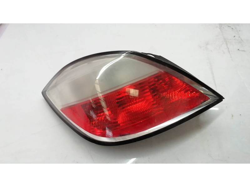 Recambio de piloto trasero izquierdo para opel astra h berlina enjoy referencia OEM IAM   