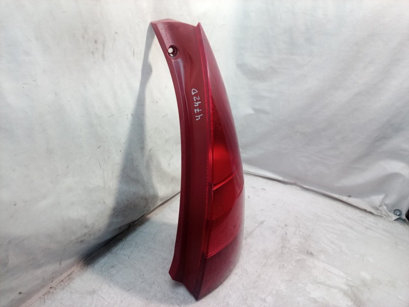 Recambio de piloto trasero derecho para citroën c3 1.4 hdi sx referencia OEM IAM   