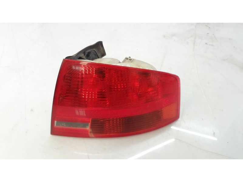 Recambio de piloto trasero derecho para audi a4 berlina (8e) 2.0 tdi 16v (103kw) referencia OEM IAM   