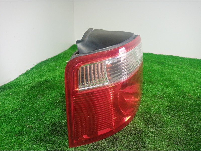 Recambio de piloto trasero izquierdo para kia carens 2.0 turbodiesel cat referencia OEM IAM   