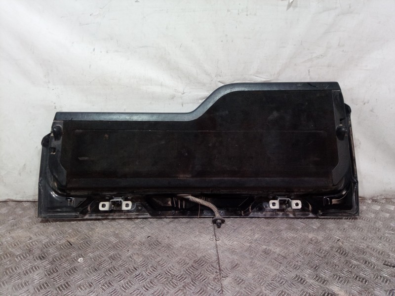 Recambio de porton trasero para land rover discovery v6 td hse referencia OEM IAM   
