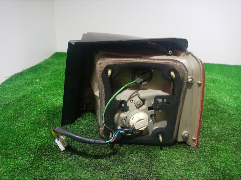 Recambio de piloto trasero izquierdo para kia carens 2.0 turbodiesel cat referencia OEM IAM   