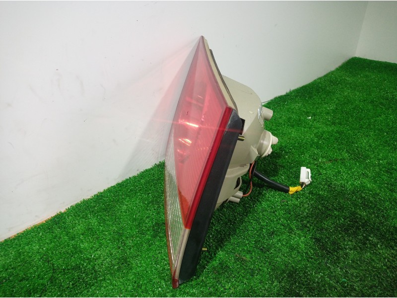 Recambio de piloto trasero izquierdo interior para kia carens 2.0 turbodiesel cat referencia OEM IAM   