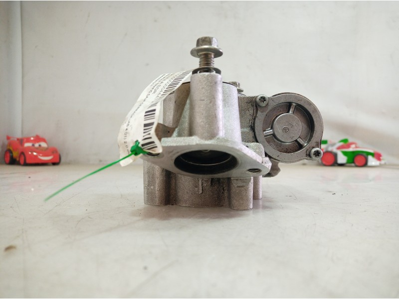 Recambio de valvula egr para renault trafic caja cerrada (ab 4.01) 2.0 dci diesel cat referencia OEM IAM H8200327011 H8200327011