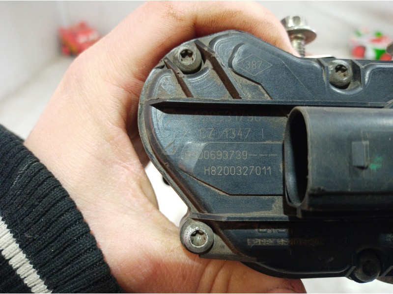 Recambio de valvula egr para renault trafic caja cerrada (ab 4.01) 2.0 dci diesel cat referencia OEM IAM H8200327011 H8200327011