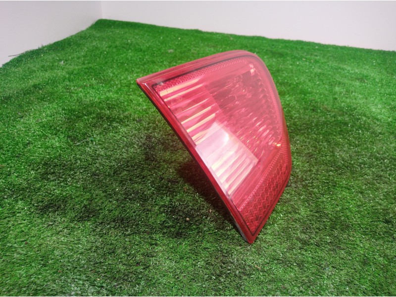 Recambio de piloto trasero derecho interior para seat ibiza (6k1) select referencia OEM IAM   