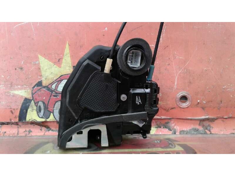 Recambio de cerradura puerta trasera izquierda para toyota verso comfort referencia OEM IAM   