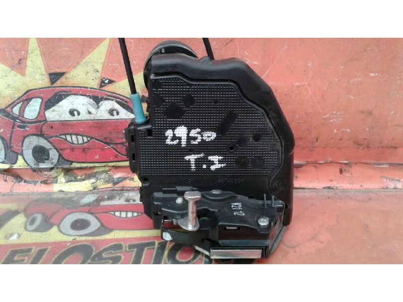 Recambio de cerradura puerta trasera izquierda para toyota verso comfort referencia OEM IAM   