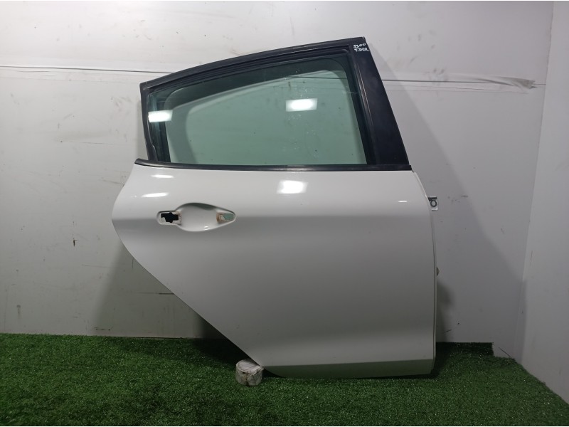 Recambio de puerta trasera derecha para peugeot 208 active referencia OEM IAM 5PUERTAS 5 PUERTAS 5 PUERTAS