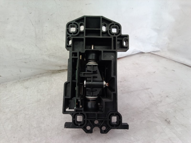 Recambio de palanca cambio para land rover discovery v6 td hse referencia OEM IAM 6H227Z370AA 6H227Z370AA 6H227Z370