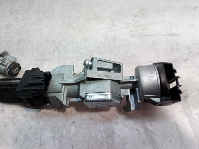 Recambio de antirrobo. para land rover discovery v6 td hse referencia OEM IAM 3M513F880A 3M513F880A 3M513F880