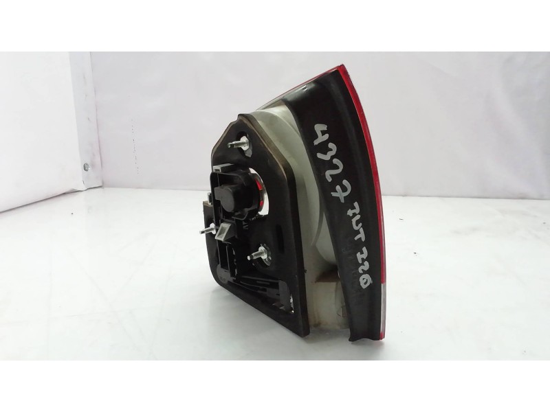 Recambio de piloto trasero izquierdo interior para volkswagen touareg (7la) tdi r5 referencia OEM IAM   