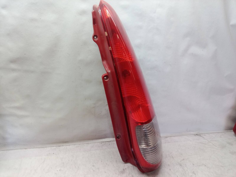 Recambio de piloto trasero derecho para daewoo tacuma se referencia OEM IAM 96460014  