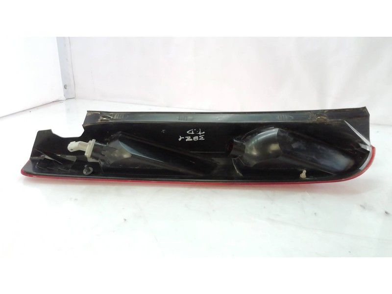 Recambio de piloto trasero derecho para ford focus berlina (cap) trend referencia OEM IAM   