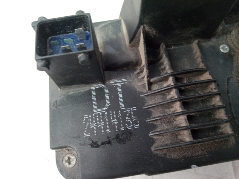 Recambio de cerradura puerta trasera derecha para opel zafira a elegance referencia OEM IAM 24414135 24414135 24414135