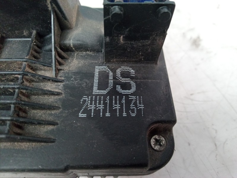 Recambio de cerradura puerta trasera izquierda para opel zafira a elegance referencia OEM IAM 24414134 24414134 24414134