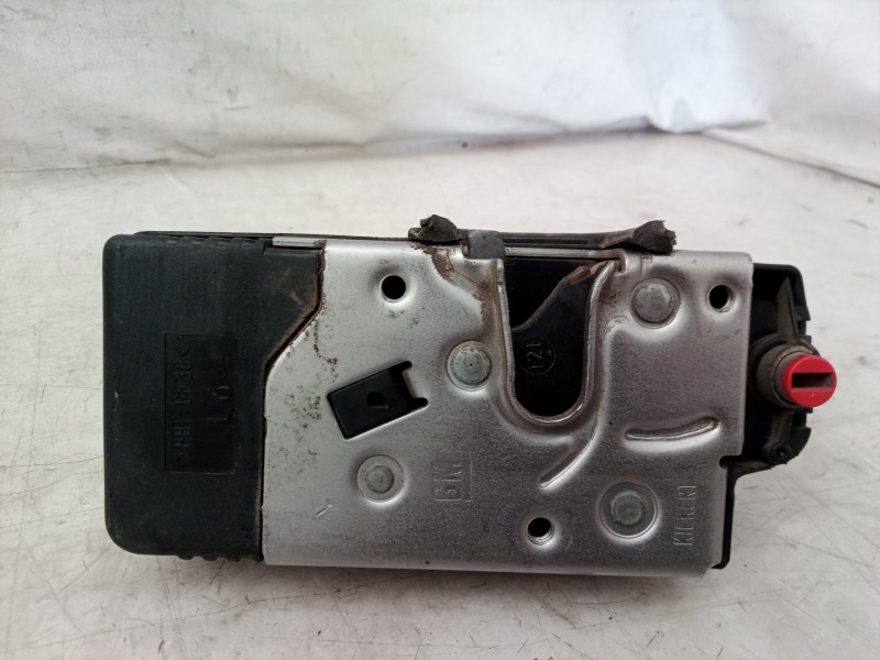 Recambio de cerradura puerta trasera izquierda para opel zafira a elegance referencia OEM IAM 24414134 24414134 24414134