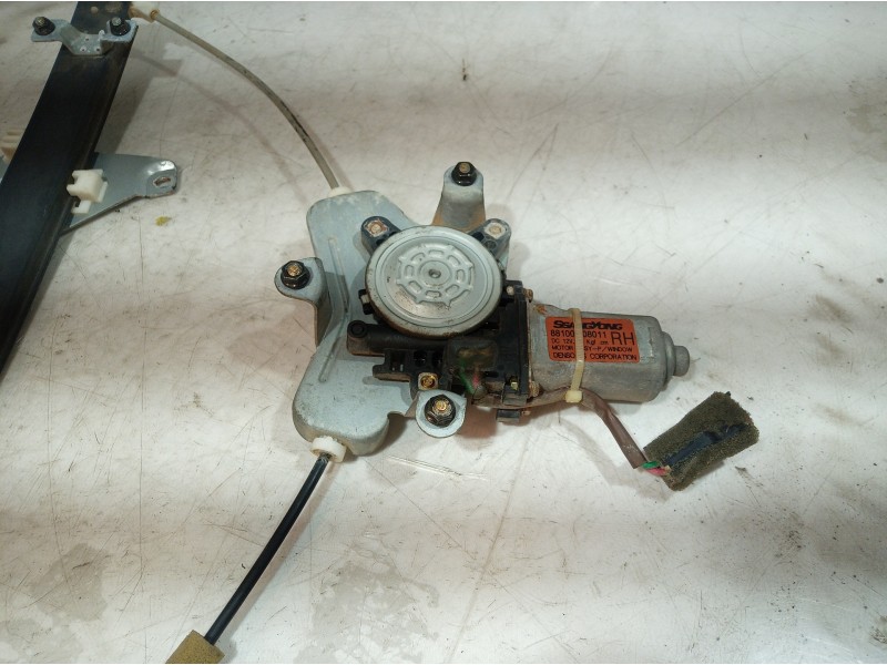 Recambio de elevalunas delantero derecho para ssangyong rexton 270 xdi limited referencia OEM IAM 8810008011 8810008011 88100080