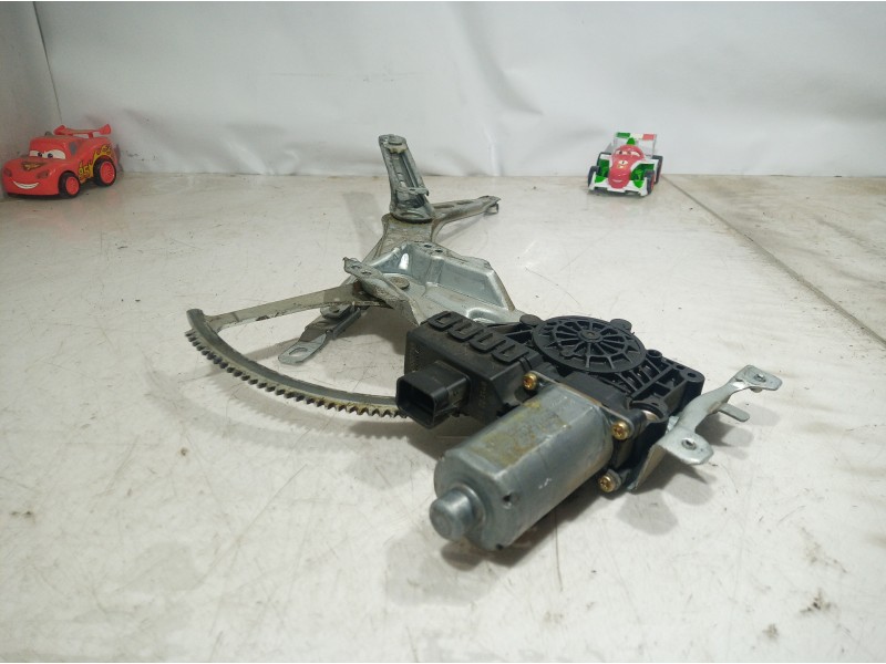 Recambio de elevalunas delantero izquierdo para opel zafira a elegance referencia OEM IAM 0130821768 0130821768 0130821768