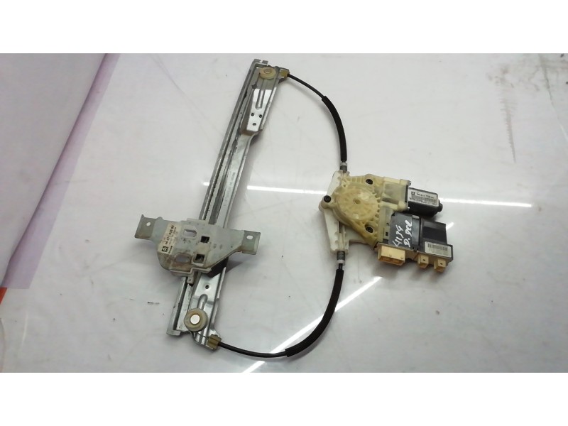 Recambio de elevalunas delantero derecho para citroën c4 berlina vtr plus referencia OEM IAM 9681575880 9681575880 9681575880