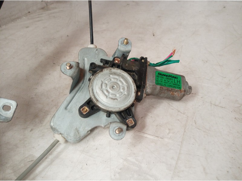 Recambio de elevalunas trasero izquierdo para ssangyong rexton 270 xdi limited referencia OEM IAM 8810008001 8810008001 88100080