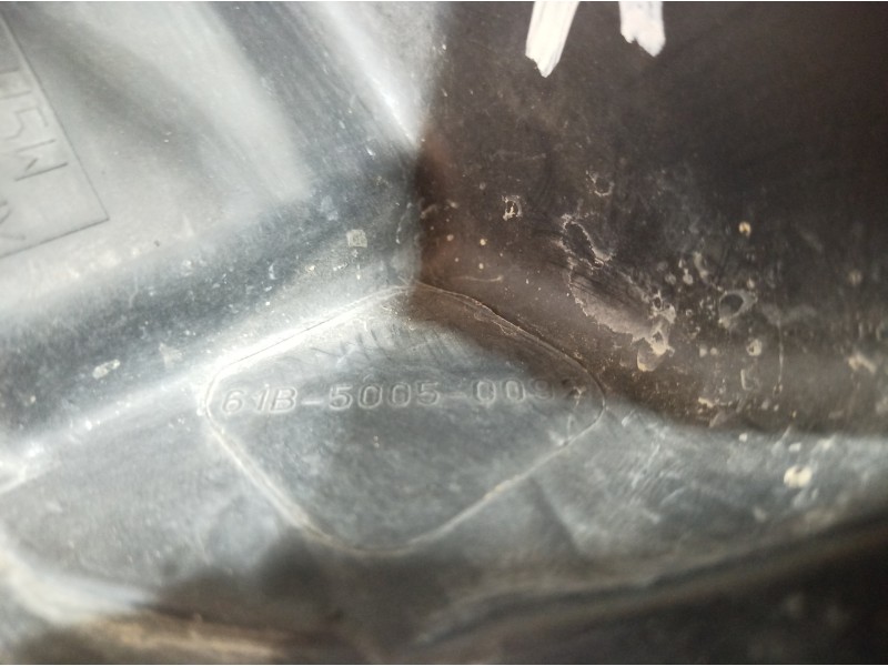 Recambio de faro derecho para jeep gr.cherokee (wj/wg) referencia OEM IAM 61B50050092 61B50050092 61B50050092