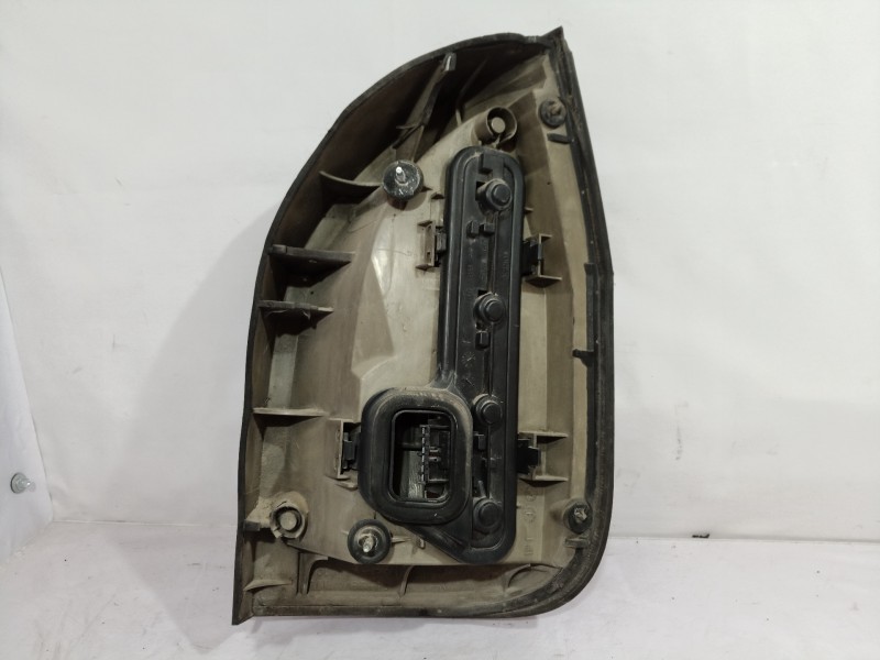 Recambio de piloto trasero izquierdo para opel zafira a elegance referencia OEM IAM Y20DTH Y20 Y20