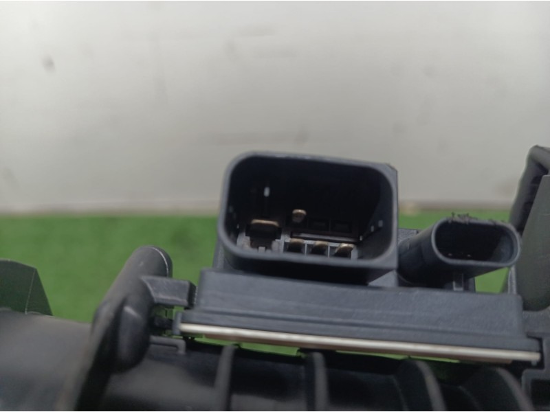 Recambio de colector admision para bmw serie 1 berlina (e81/e87) referencia OEM IAM 7807991 7807991 108452S10