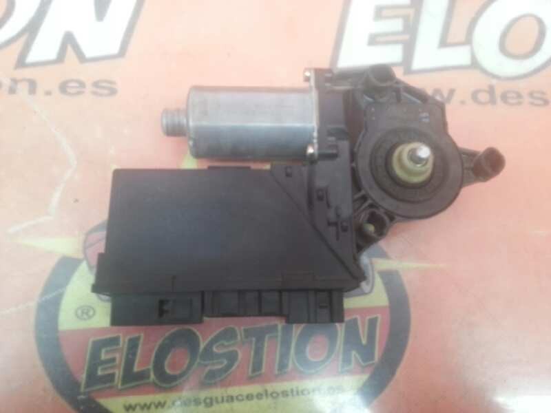 Recambio de motor elevalunas trasero derecho para audi a4 berlina (8e) 1.9 tdi referencia OEM IAM 0130821766 8E0959802A 10584910