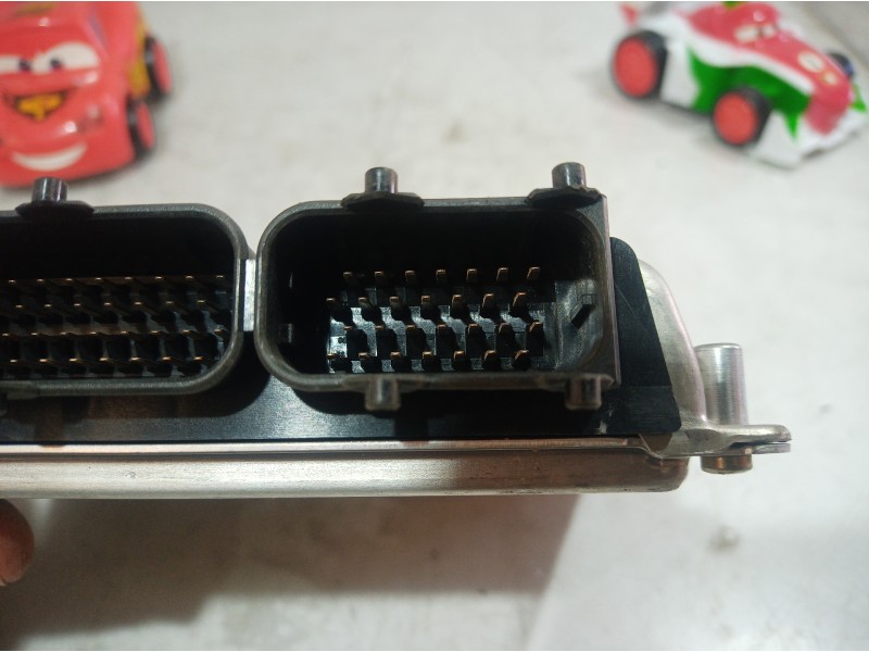 Recambio de centralita motor uce para audi a4 avant (b5) 2.4 v6 30v referencia OEM IAM 4B0907552C 4B0907552C 4B0907552