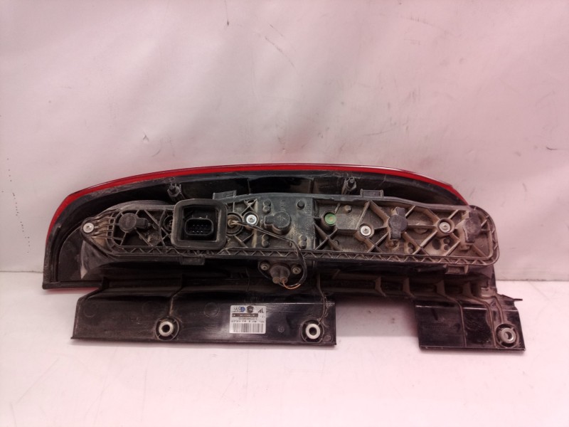 Recambio de piloto trasero izquierdo para fiat doblo active referencia OEM IAM   