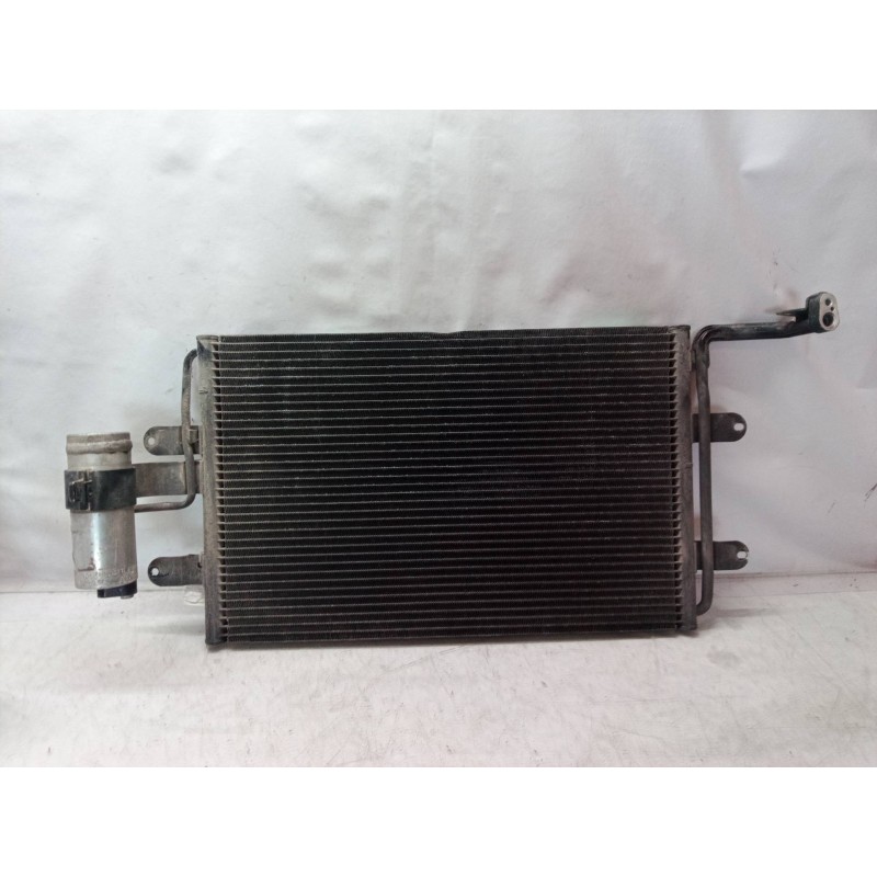 Recambio de condensador / radiador aire acondicionado para volkswagen golf iv berlina (1j1) referencia OEM IAM 1J0820411D 1J0820
