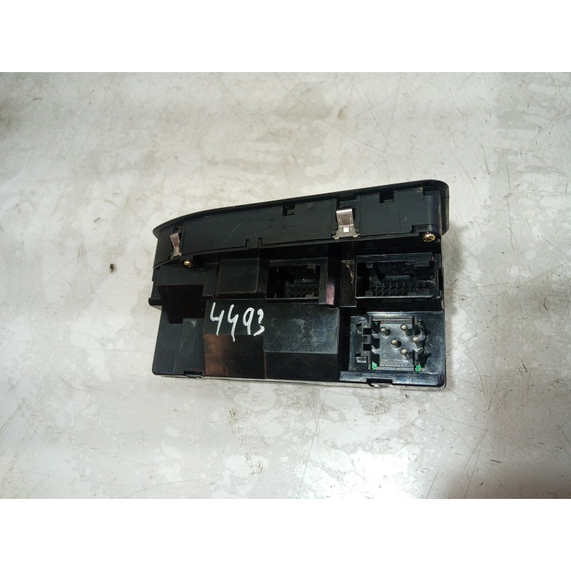 Recambio de mando elevalunas delantero izquierdo para bmw serie 5 berlina (e39) 525td referencia OEM IAM 6904306 6904306 6904306