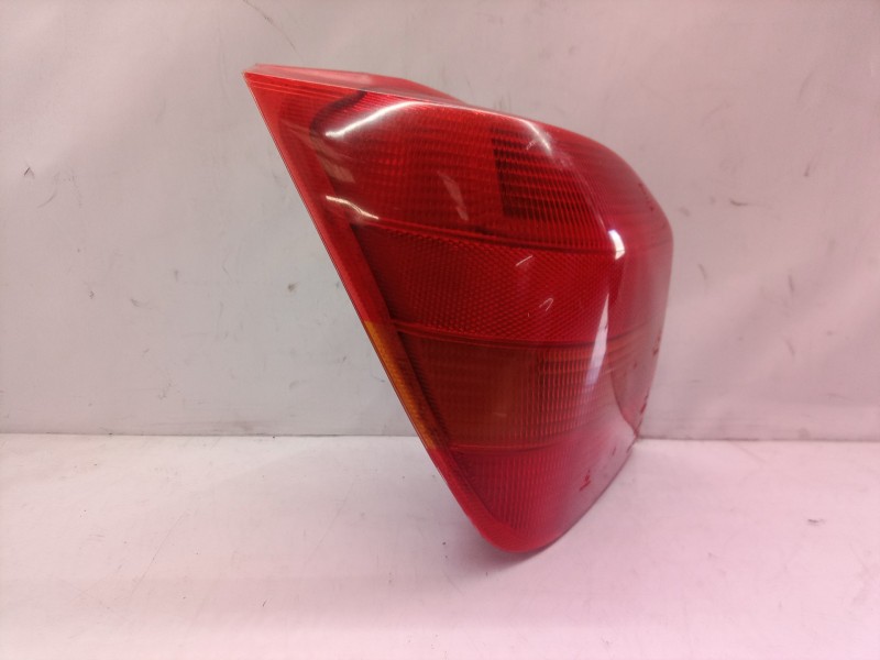 Recambio de piloto trasero izquierdo para ford fiesta berl./courier courier familiar referencia OEM IAM 95VG13405AD  