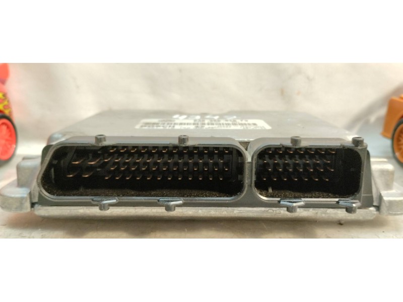 Recambio de centralita motor uce para volkswagen passat variant (3b5) comfortline referencia OEM IAM 038906018FQ 038906018FQ 028