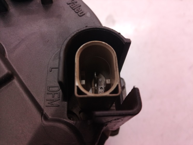 Recambio de alternador para volkswagen polo (9n1) trendline referencia OEM IAM 03D903025E 03D903025 03D903025