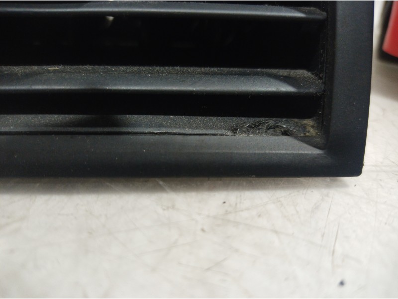 Recambio de rejilla aireadora para audi a8 (4e2) 4.2 v8 32v fsi referencia OEM IAM 4E0820951  